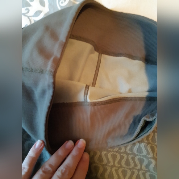 Lulu🍋 size6Bermuda shorts, excellent condition - Picture 5 of 9